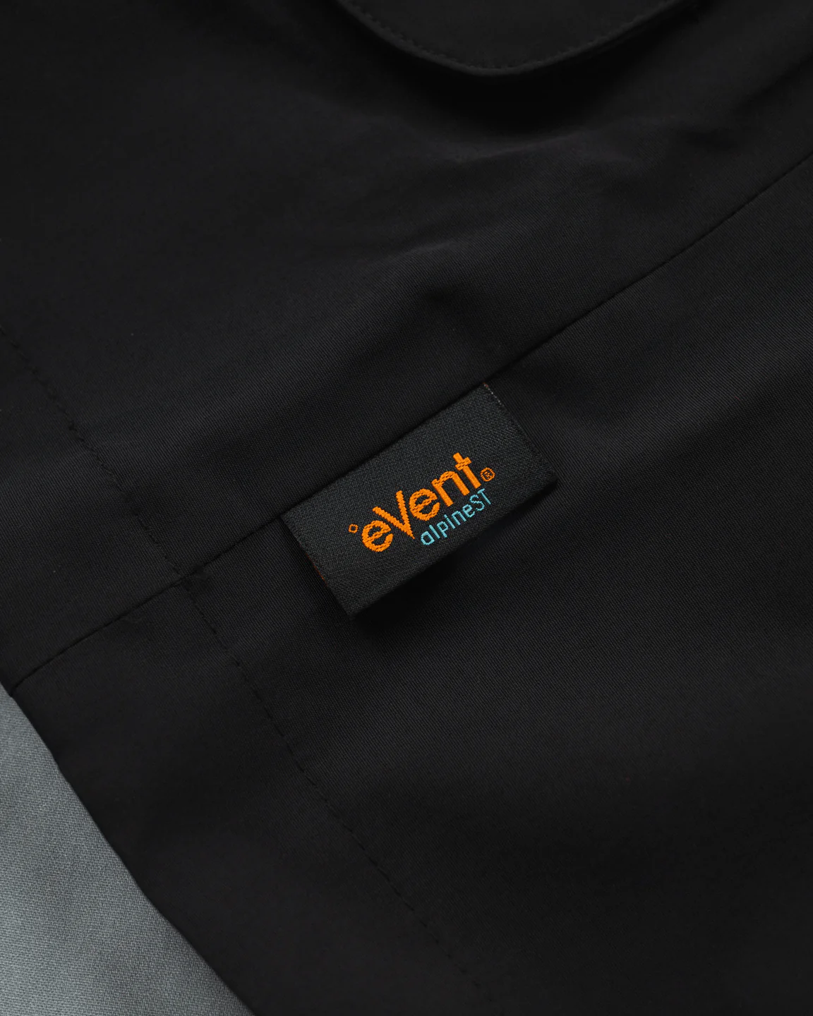 eVent® Dawn Wall Jacket - Black Licorice - Image 4